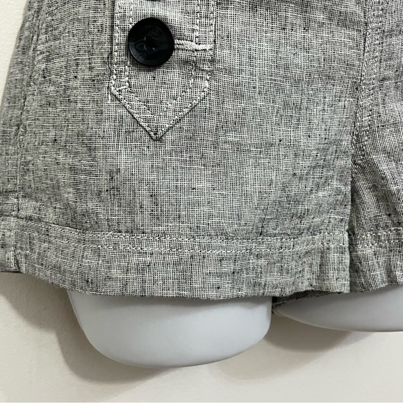 Gray short shorts by Express are NWT. Size 2 - Picture 4 of 9